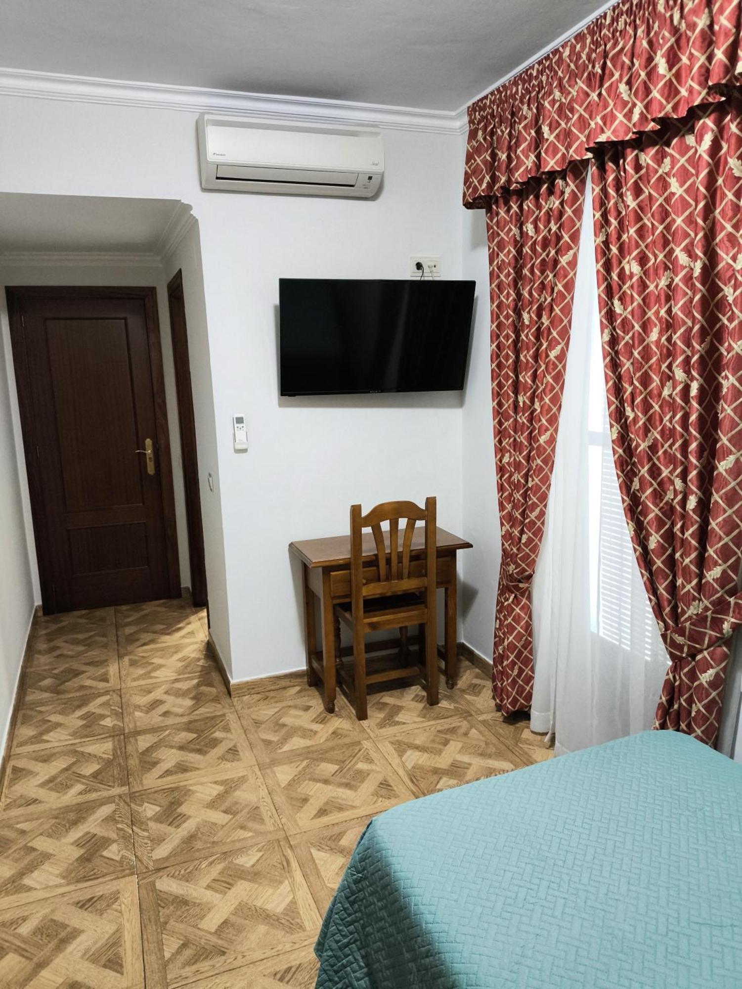 Hostal Bellido Montilla Exteriör bild