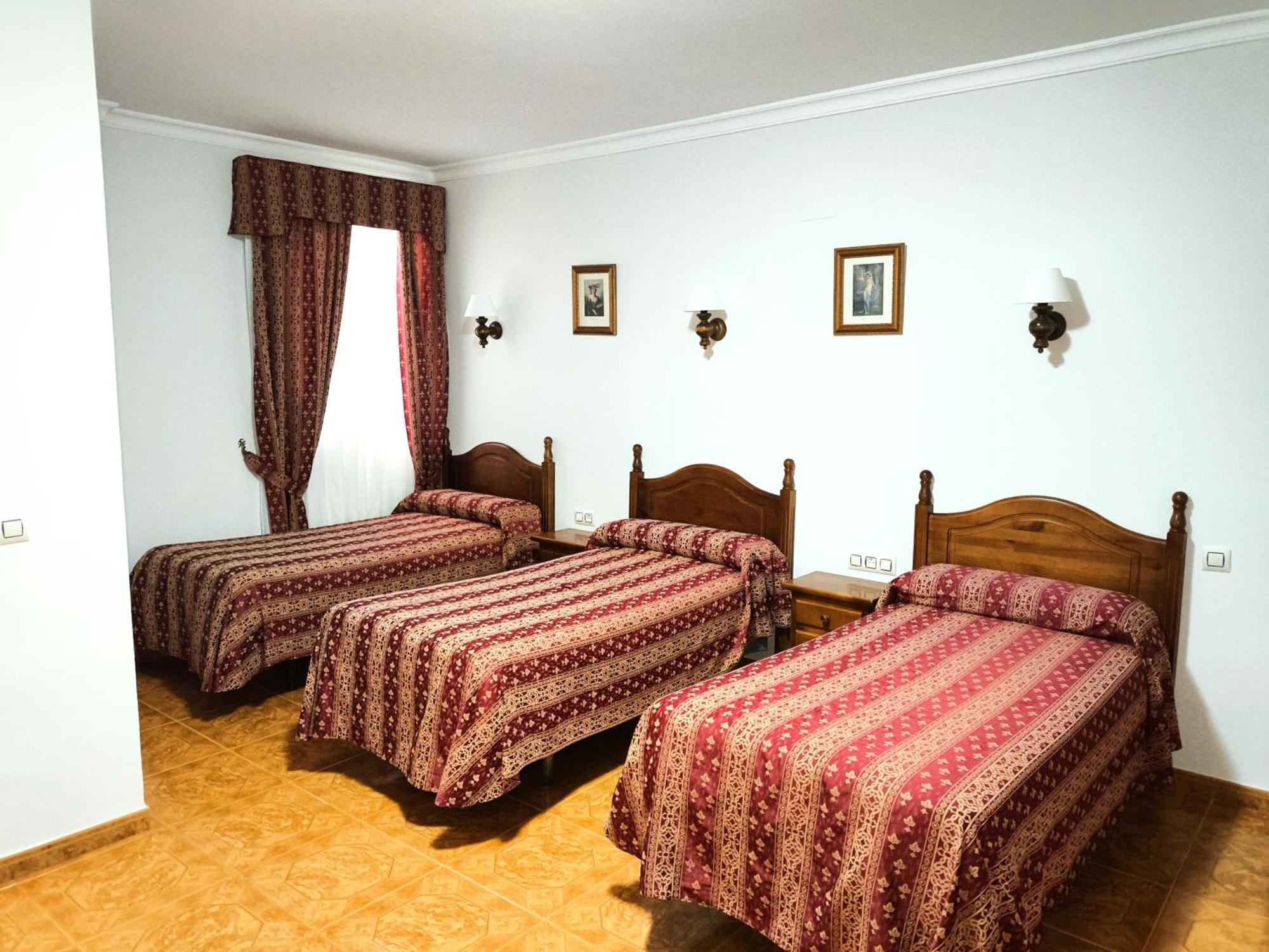 Hostal Bellido Montilla Exteriör bild